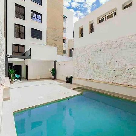 Apartamentos Breton 17 Suite Familiar Alicante Bagian luar foto