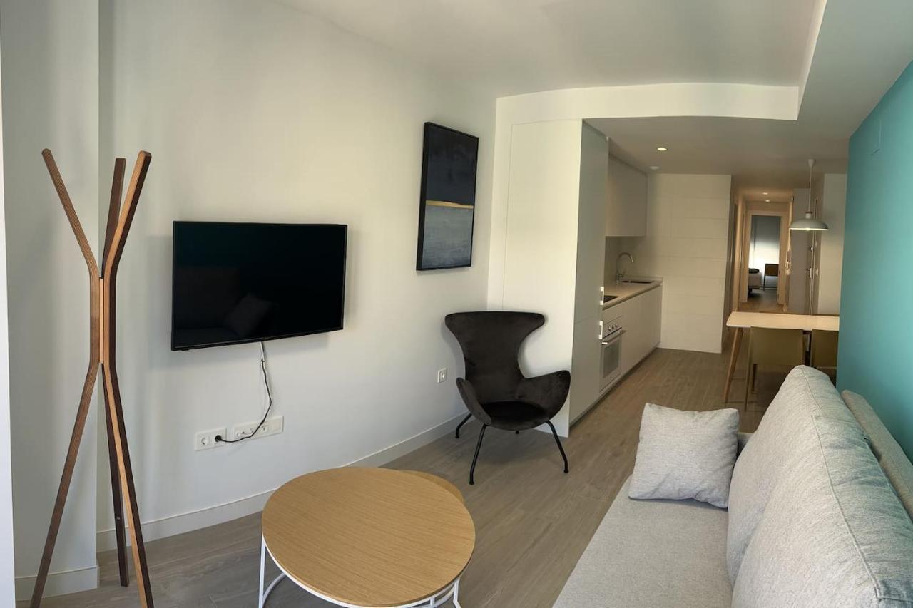 Apartamentos Breton 17 Suite Familiar Alicante Bagian luar foto