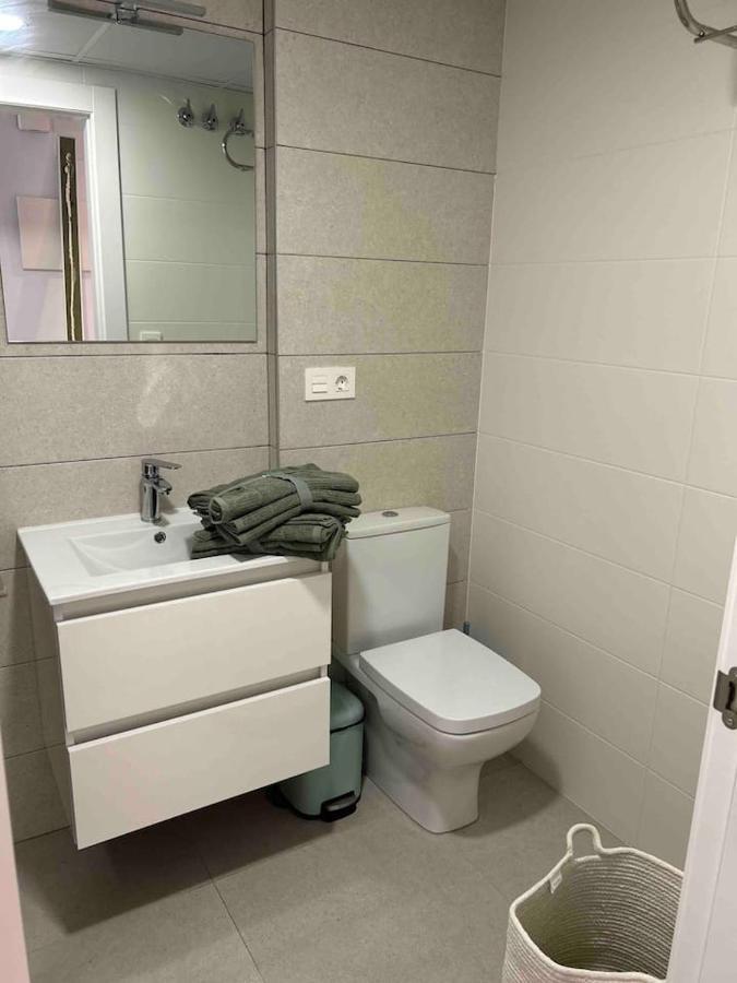 Apartamentos Breton 17 Suite Familiar Alicante Bagian luar foto